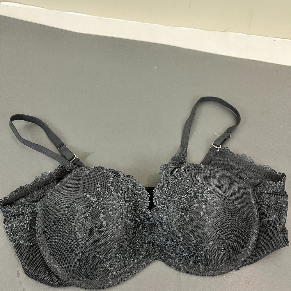 Women's Black Lace Padded Spanx lace Bra, Size 34C